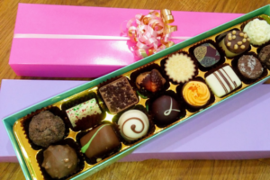 Custom Chocolate Boxes,custom chocolate boxes wholesale,custom chocolate boxes packaging,custom chocolate bar boxes,custom made chocolate boxes,custom chocolate gift boxes,custom printed chocolate boxes